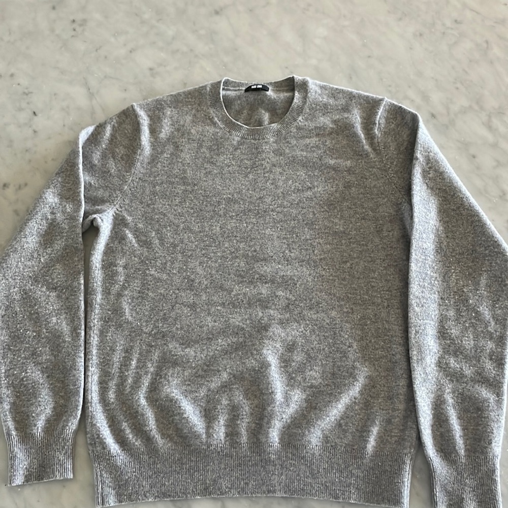 Uniqlo Men’s Crewneck 100% Cashmere Sweater